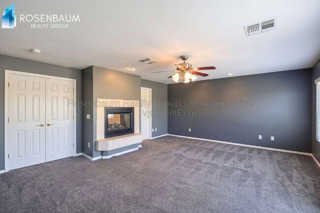 Building Photo - 4711 S Newport St