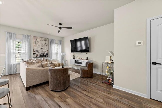 Building Photo - 7098 Chara Ln