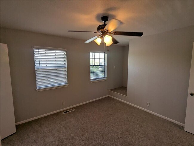 Building Photo - 7800 Northcrest Blvd