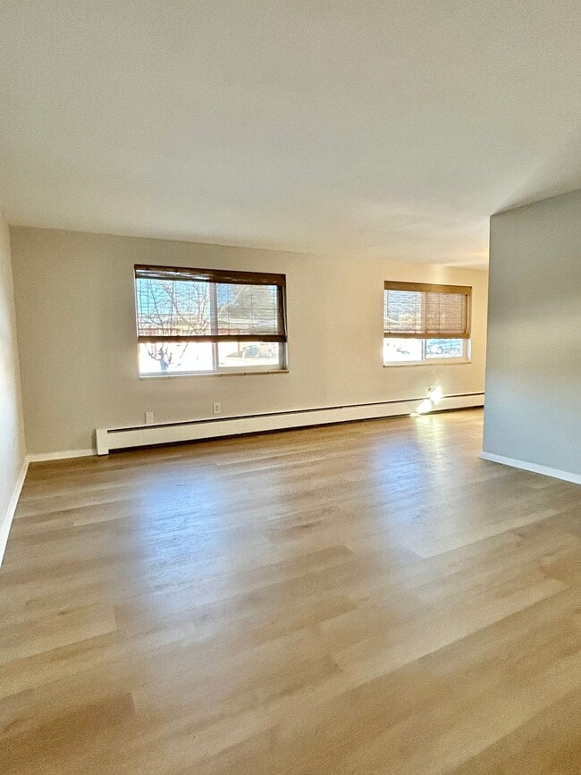 IMG_1797 - Oak Street Apartments