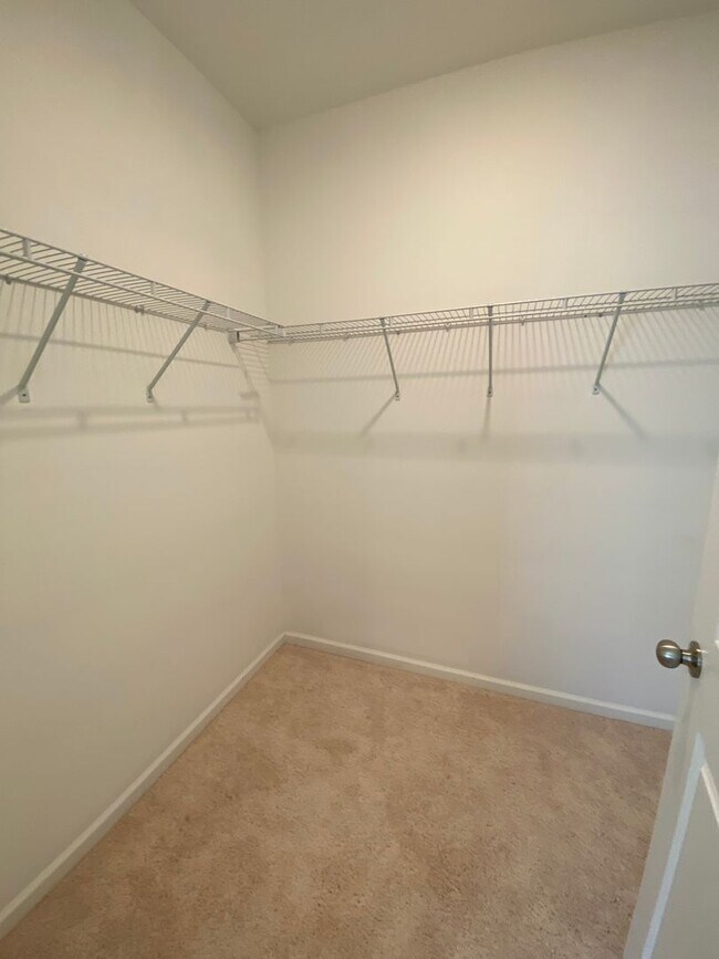 Building Photo - One level 3 bedroom 2 bath home