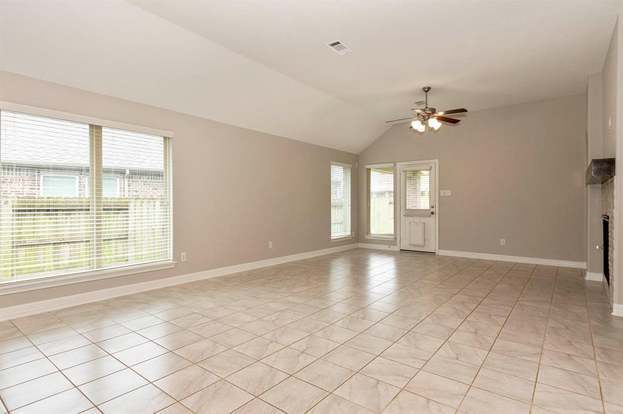 Building Photo - 9735 Stratton Ridge Dr