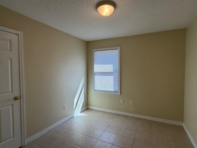 Building Photo - 6644 Belwood Dr E