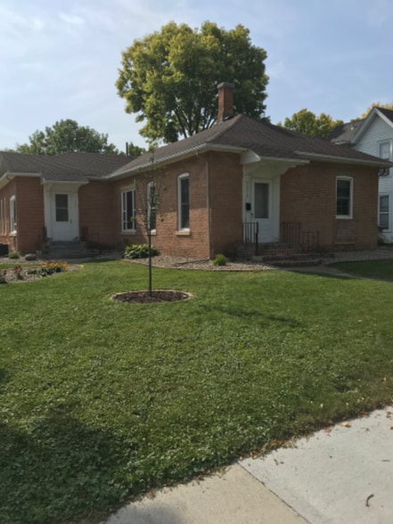 Primary Photo - 303 State St