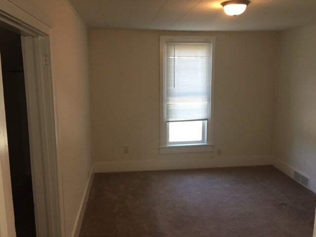 Building Photo - 201 W Bradley Ave