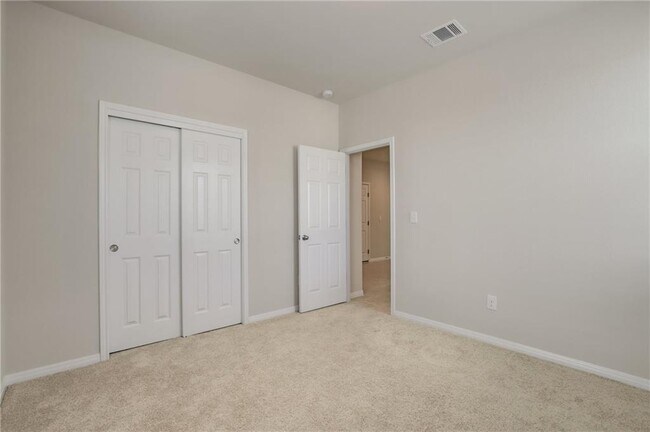 Building Photo - 217 Michaelis Dr