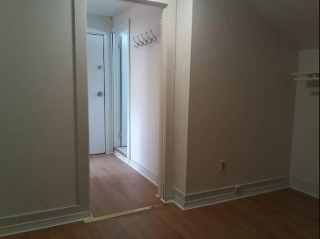 Building Photo - 9 Cherry St