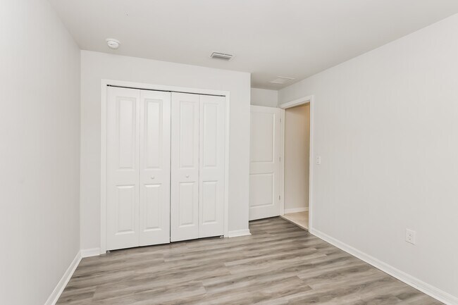 Building Photo - 3007 51st St W