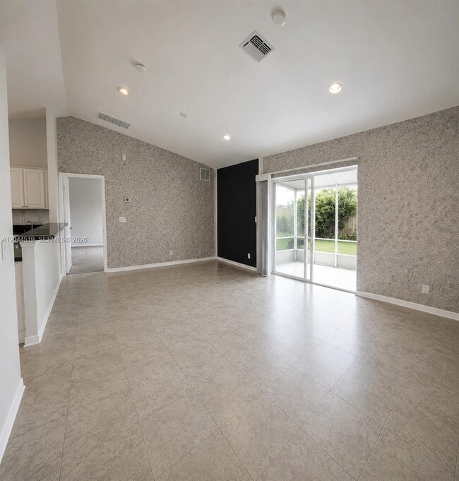 Building Photo - 547 High Hawk Cir