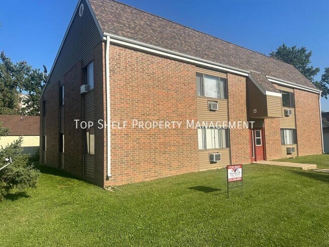 Building Photo - 103 S Grant-8