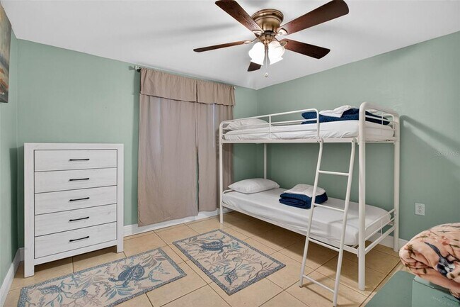 Building Photo - 3214 Huntington Rd