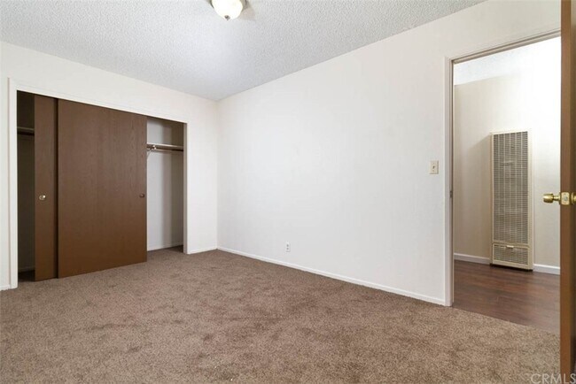 Building Photo - 1257 Rosekrans Dr