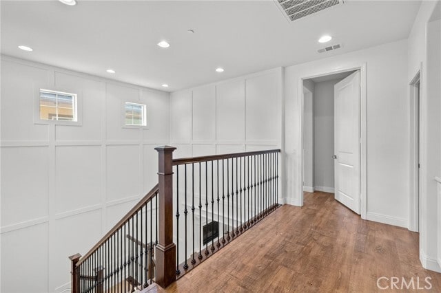Building Photo - 33 Gamella