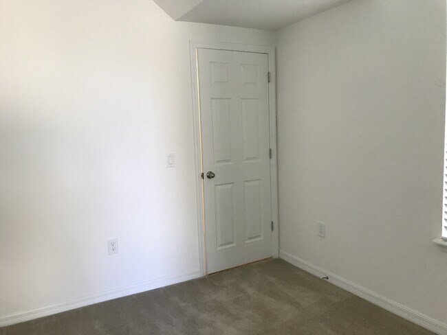 Building Photo - 12928 Westside Vlg Lp