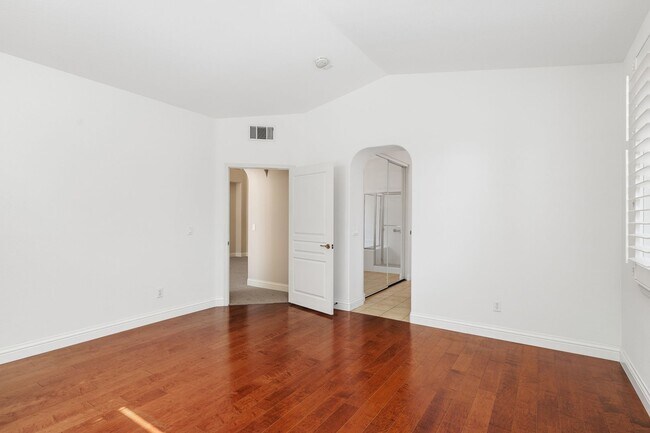 Building Photo - 6661 Curlew Terrace