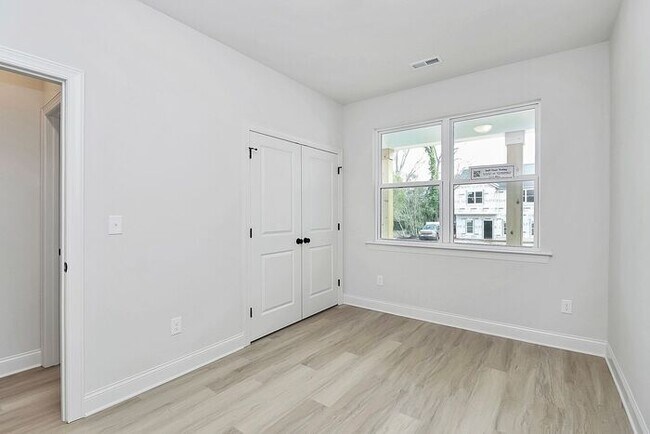 Building Photo - Brand New 4BD/2BA Ranch In Monroe!