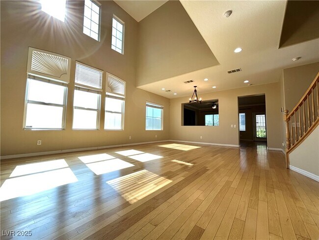 Building Photo - 2529 Flodden St