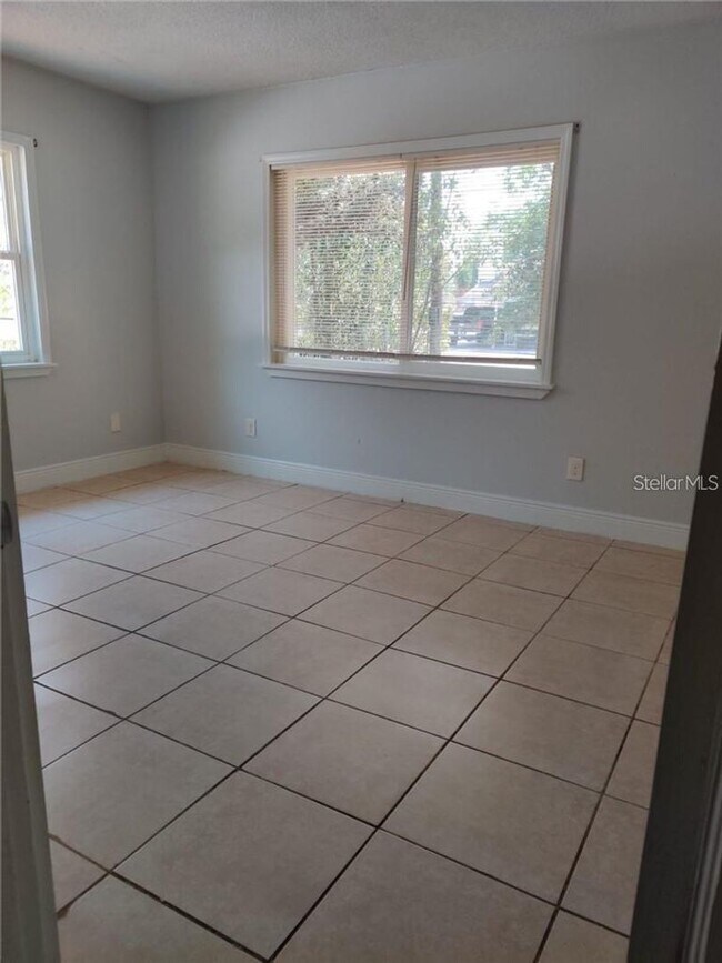 Building Photo - A-B 310 Mosley Rd, Lake Alfred Fl 33850