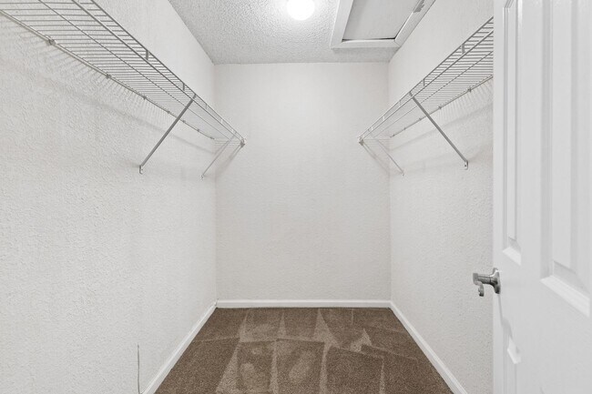 Building Photo - 1810 NW 23rd Blvd