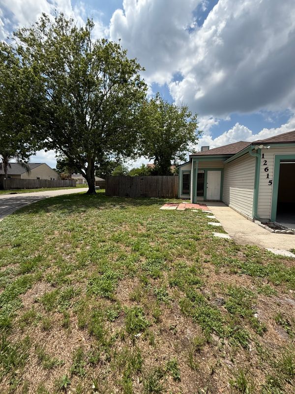 Primary Photo - 12615 Enchanted Hollow Dr