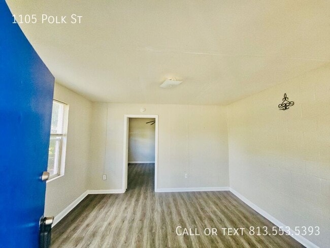 Building Photo - 1105 Polk St