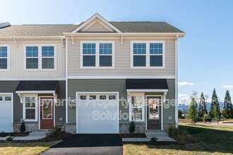 Building Photo - 337 Ridgeline Dr