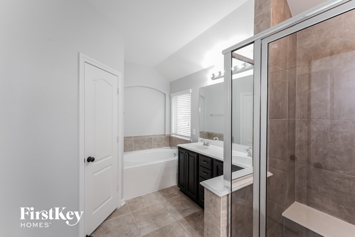 Building Photo - 6522 Hunters Creek Ln