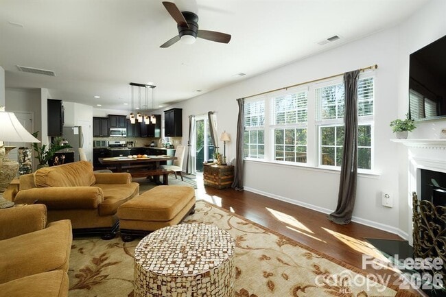 Building Photo - 10745 Sapphire Trail