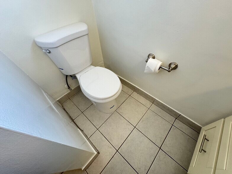 Building Photo - 1152 Ruberta Ave