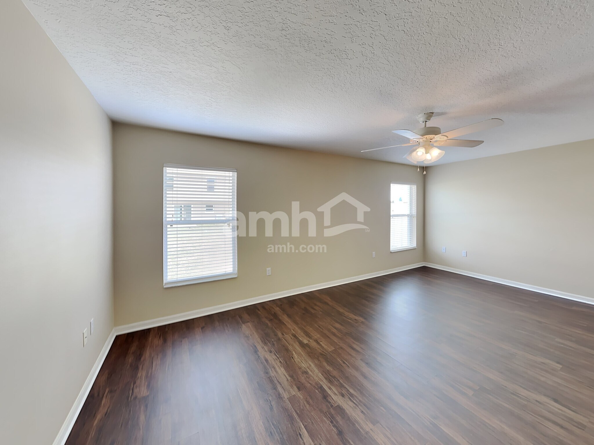 Building Photo - 10512 Boyette Creek Blvd