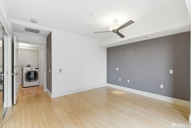 Building Photo - 75 Folsom St