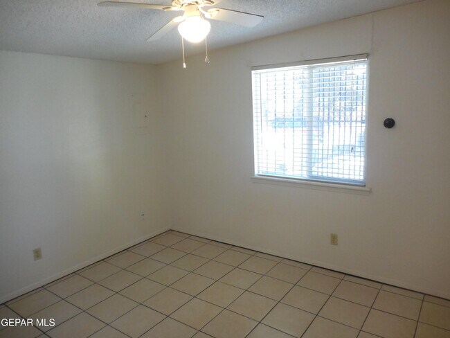 Building Photo - 1638 Rick Rhodes Dr