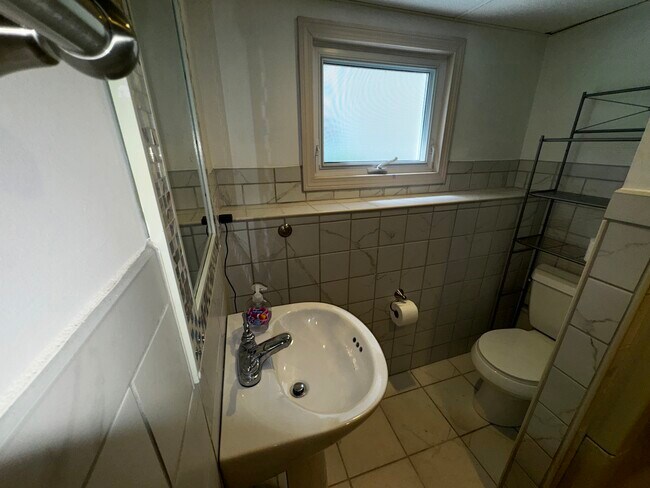 Building Photo - 5337 W Patterson Ave