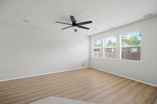 Building Photo - 235 W Stedhill Loop