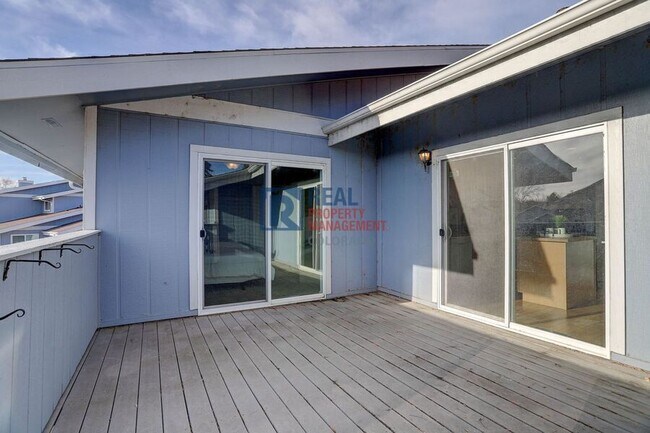 Building Photo - 8487 Everett Way