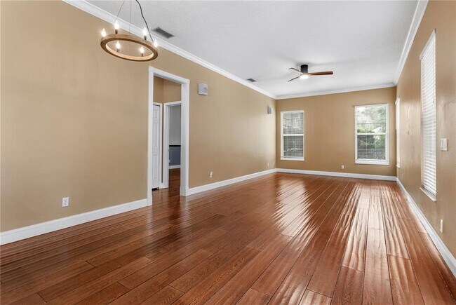 Building Photo - 1393 Stanfield Cove