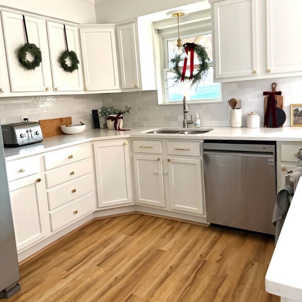 Building Photo - 1208 Noble Ave