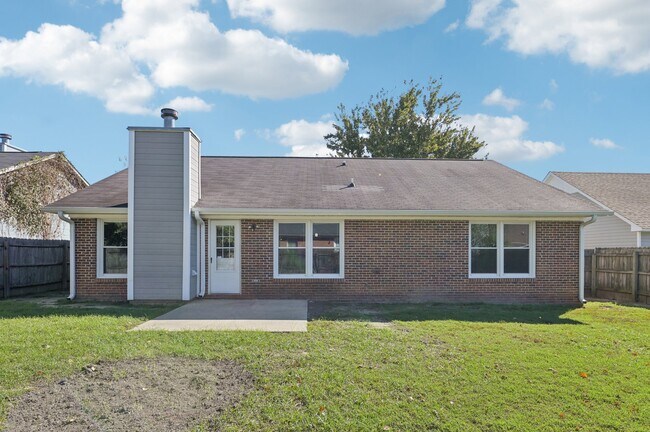 Building Photo - 2932 Chillingworth Dr