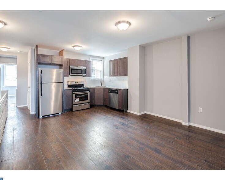 Building Photo - 1340 S 22nd St