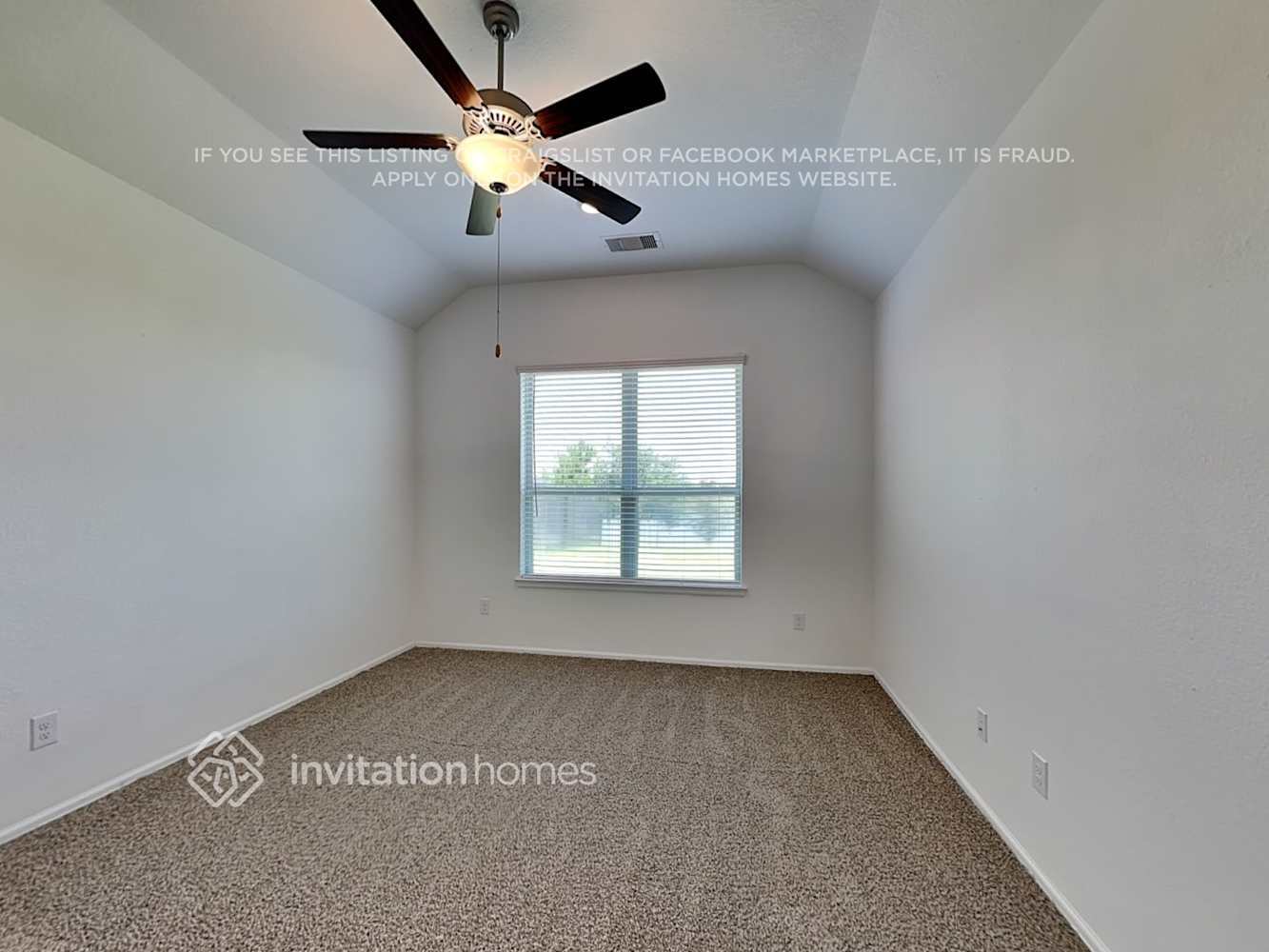 Building Photo - 513 Pecan Landing Ln