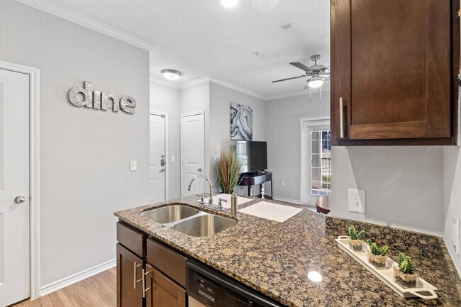 Building Photo - 5511 Pecan Spgs Rd