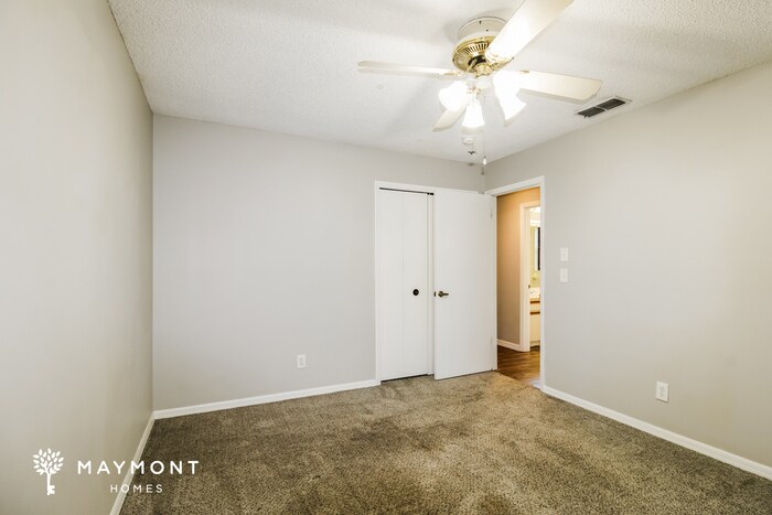 Building Photo - 34498 Cedarfield Dr