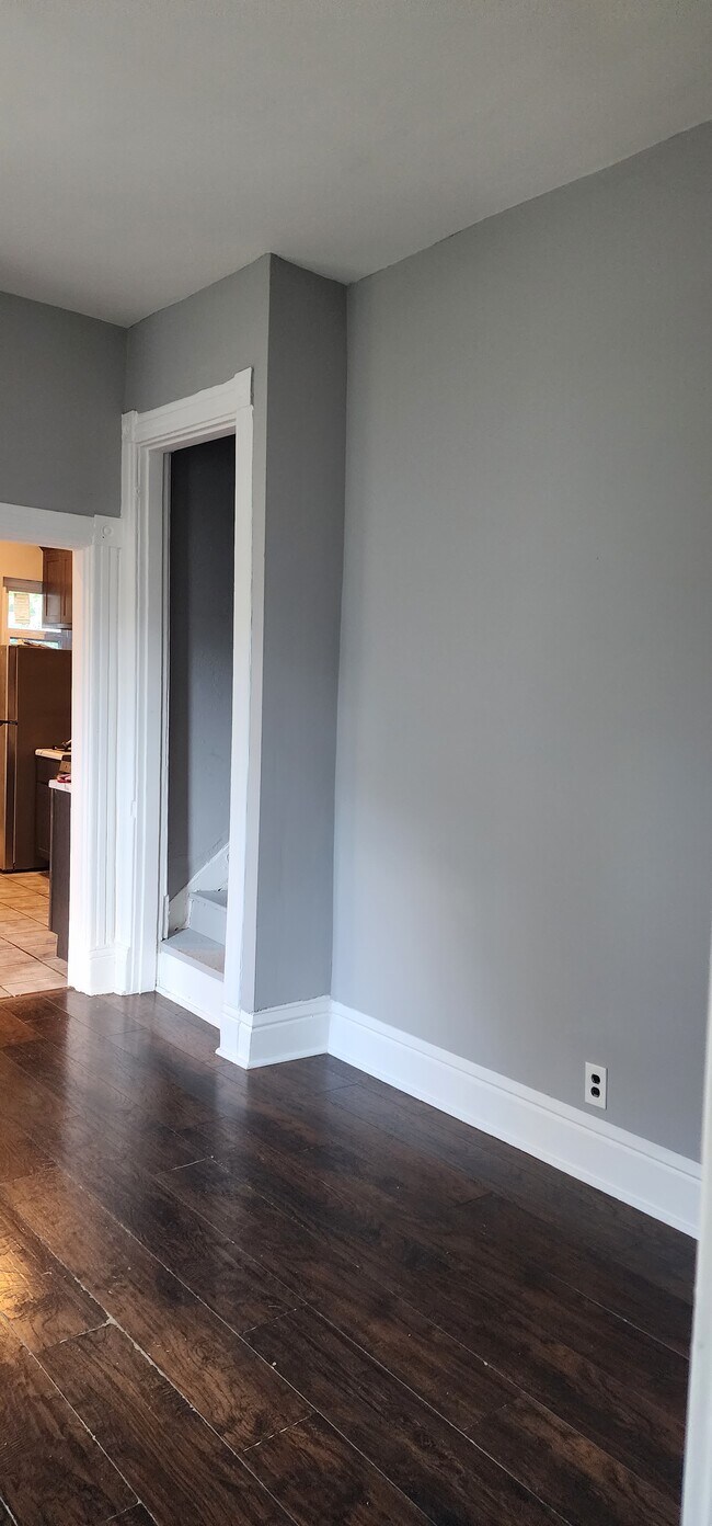 Building Photo - 4277 Margaretta Ave