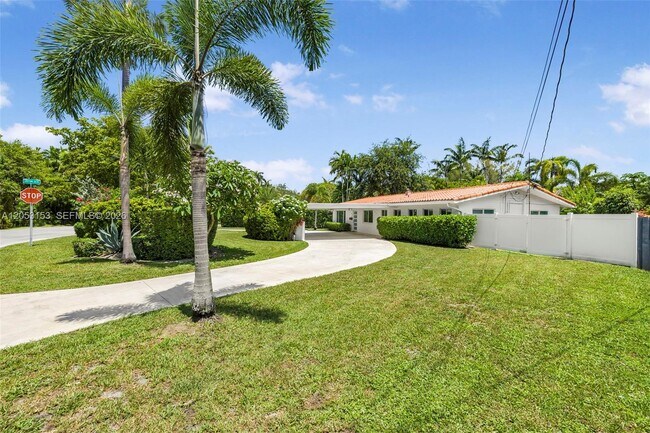 Building Photo - 11121 Griffing Blvd