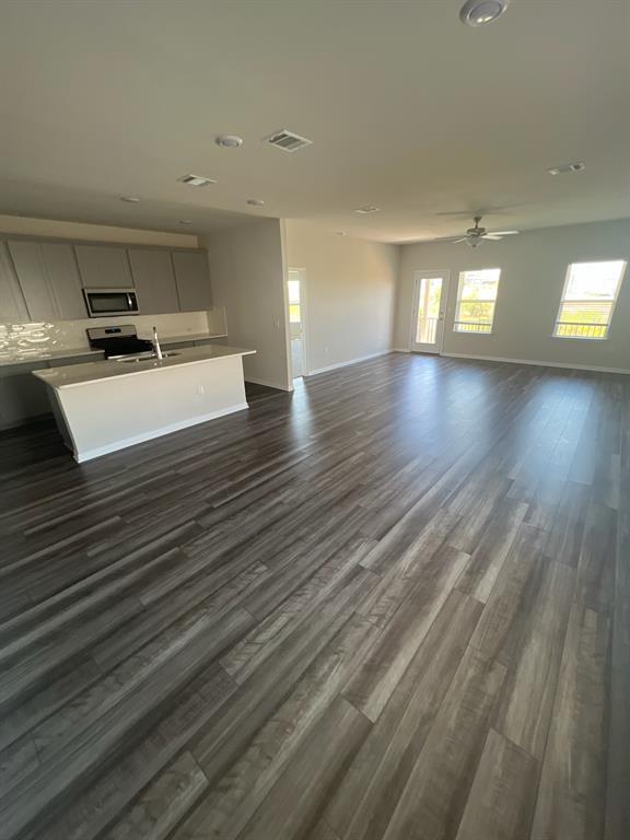 Building Photo - 6400 Rounded Pebble Ln