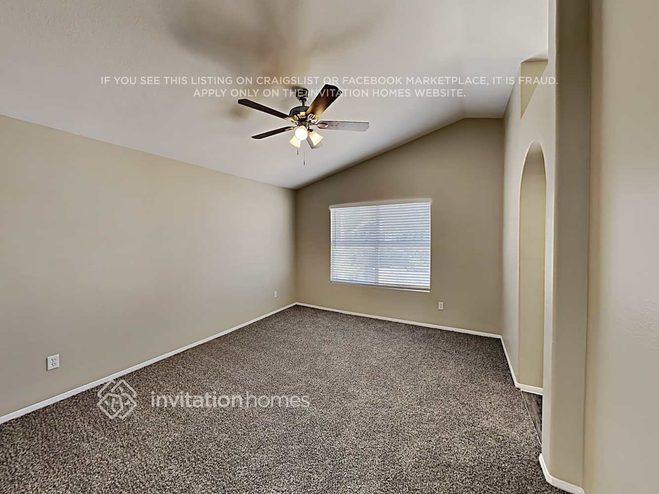 Building Photo - 5725 Pebble Rock Dr