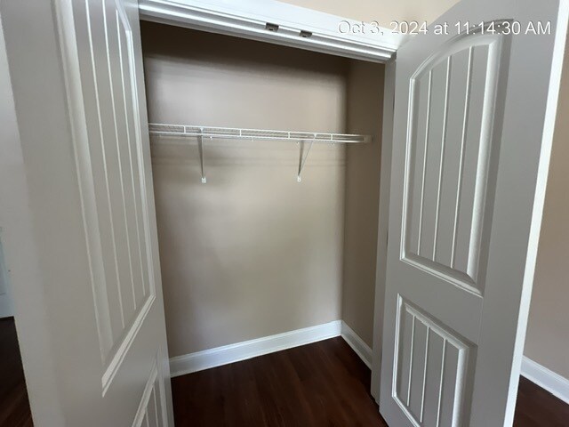 Building Photo - 425 S Hollywood Dr