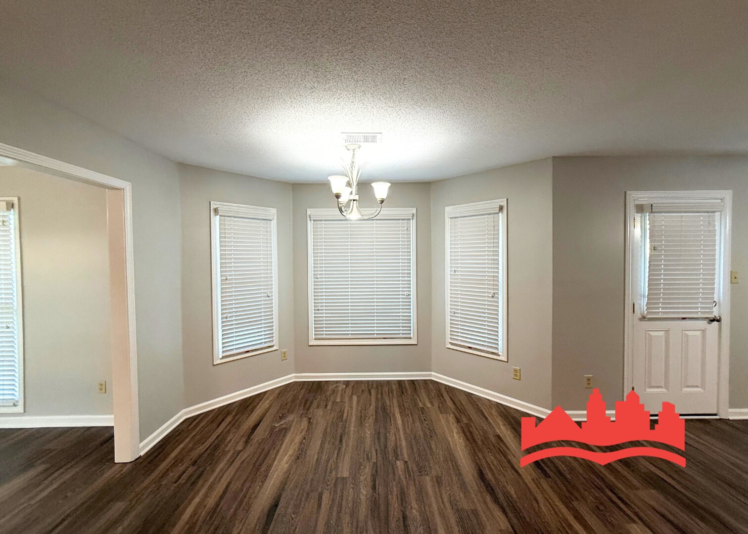 Building Photo - 9889 Leda Cove