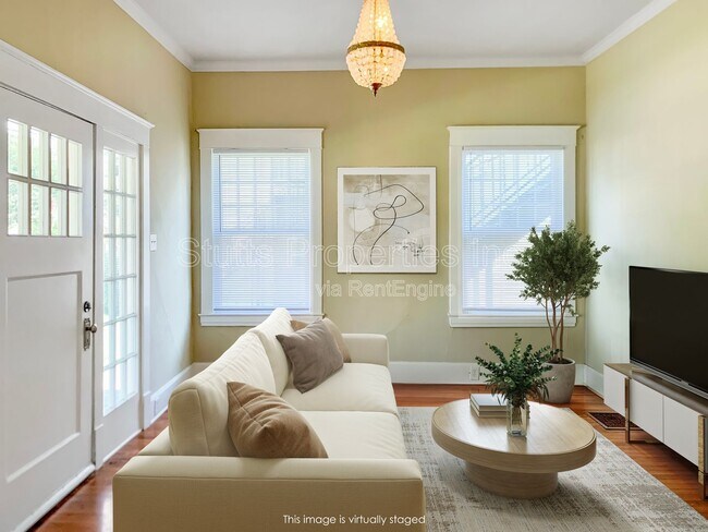 Building Photo - 409 N Poplar St