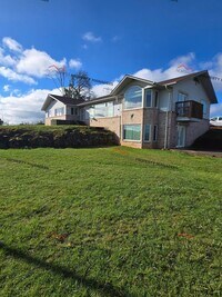 Building Photo - STATUS: *AVAILABLE* R285 | $2595 + $100 for well/septic maintenance